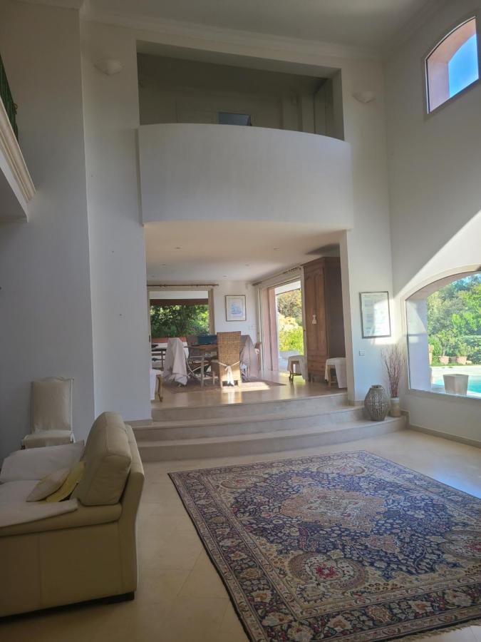 Villa Mycenes Garéoult Екстериор снимка