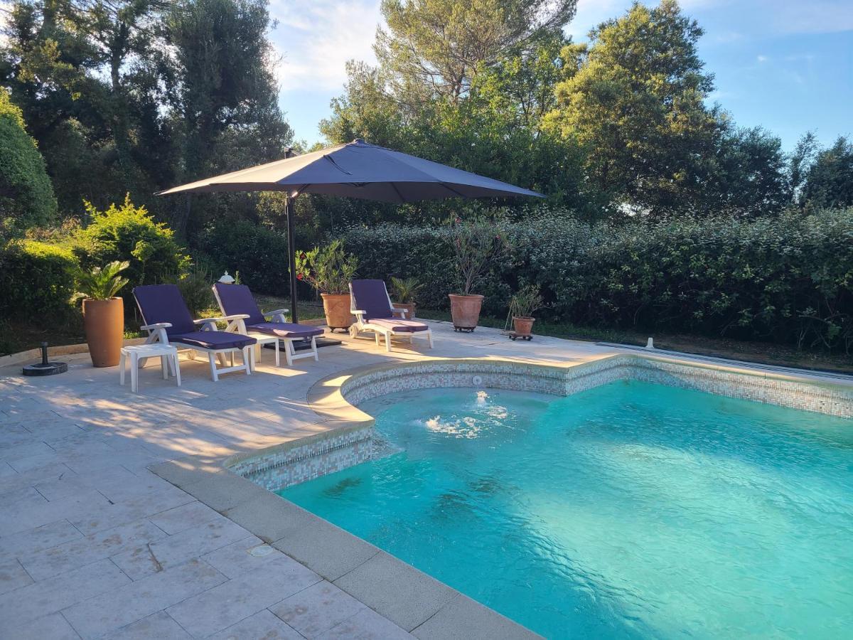 Villa Mycenes Garéoult Екстериор снимка